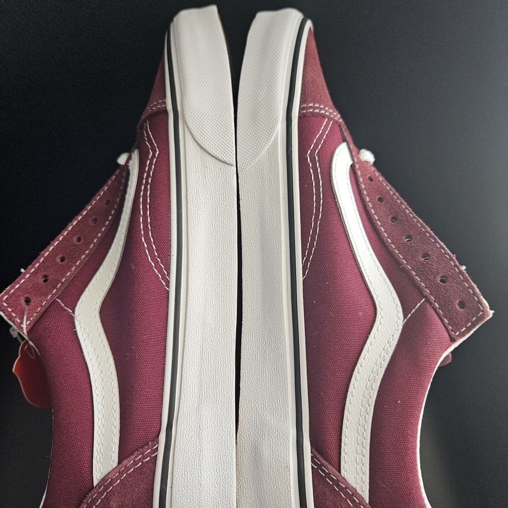 Nwt Vans Old Skool Burgundy and White Sneakers Mens 8 Womens 9.5 - Picture 8 of 10